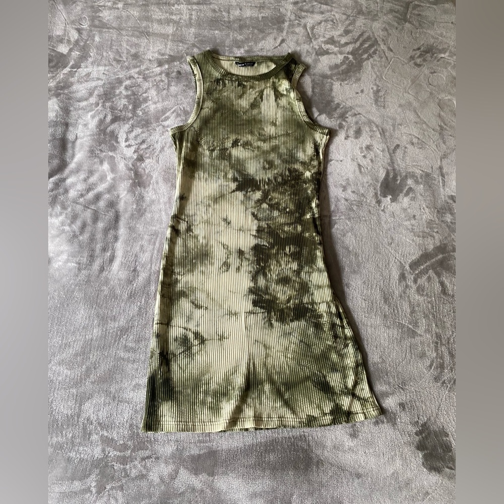 SheIn Army Green Ribbed Knit Dress - Picture 2 of 5